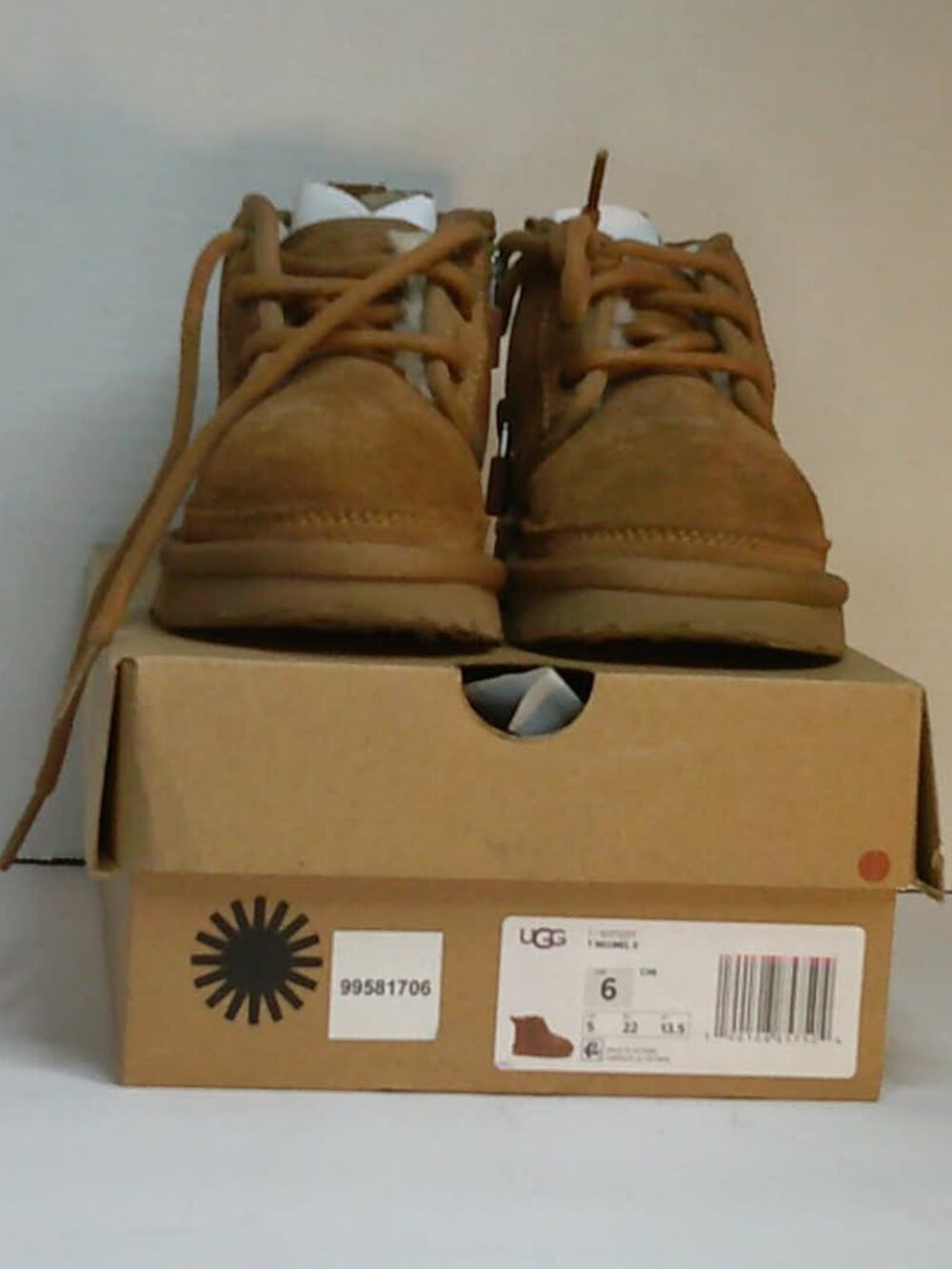 UGG infant boots size 6 chestnut new in box